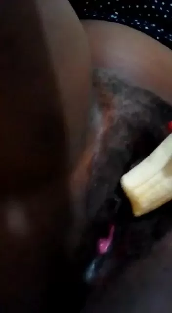 Watch Inserting Banana in Ebony Pussy Video Here