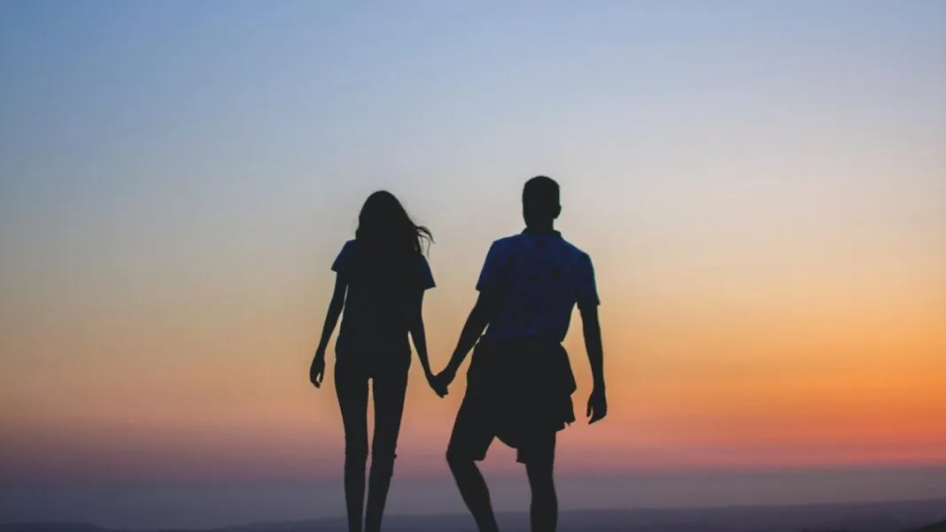 From Hookups to Hinge Dates: How People Are Using Apps Differently in 2025